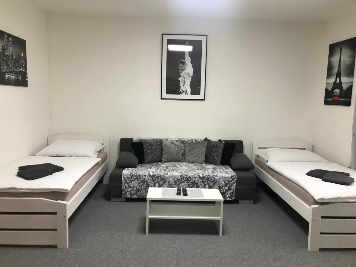 Cyklo-Moto Apartman Lomnice nad Luznici Экстерьер фото