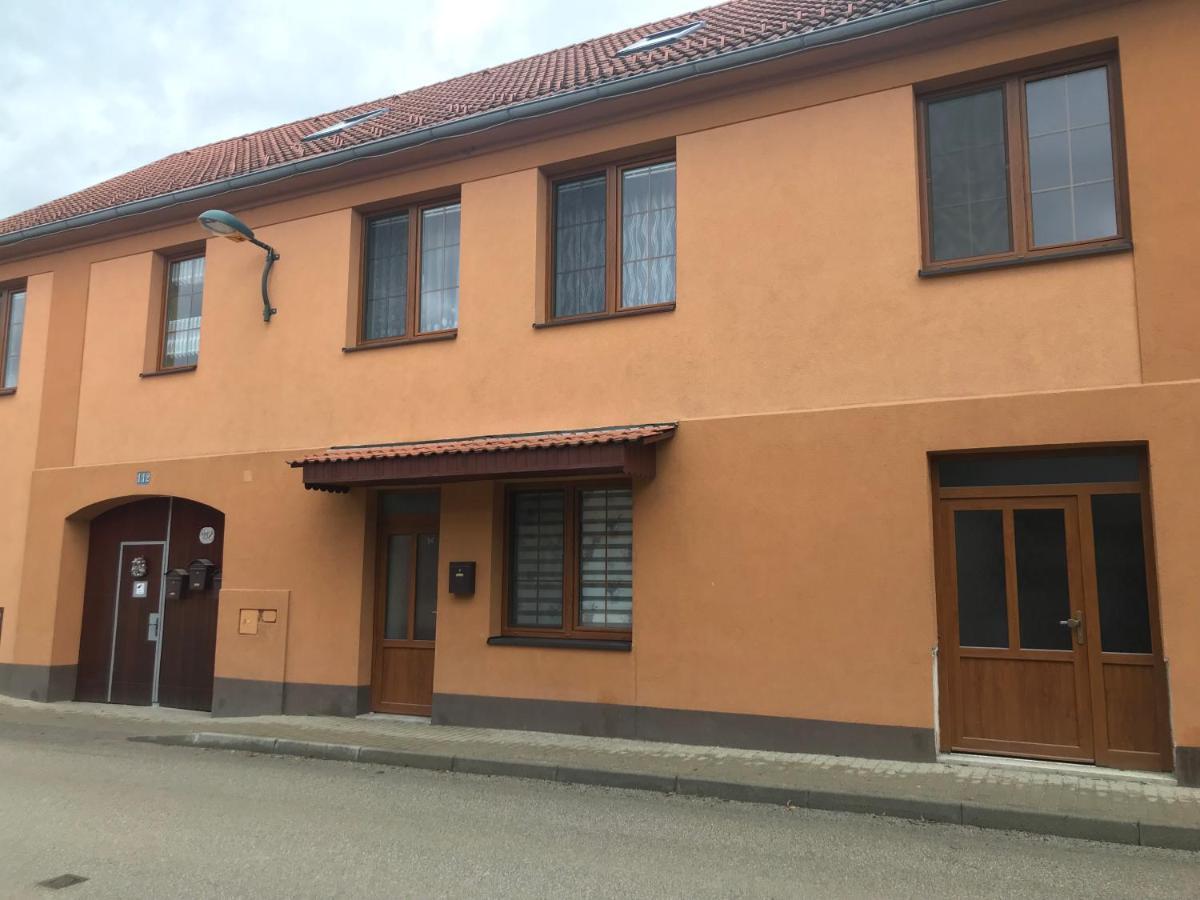 Cyklo-Moto Apartman Lomnice nad Luznici Экстерьер фото